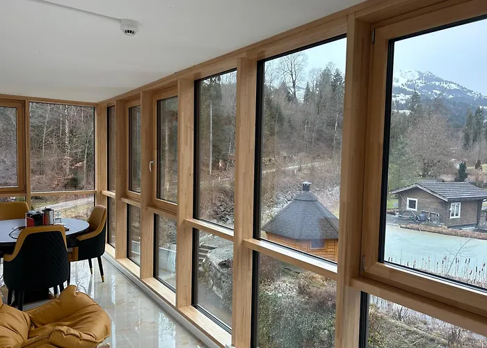 Crystal Vista Alojamento de Acomodação e Pequeno-almoço Zweisimmen